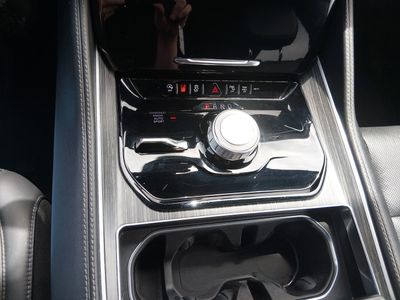 2024 Jeep Wagoneer - Photo 22