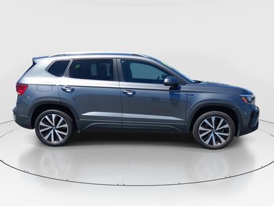 2024 Volkswagen Taos - Photo 8