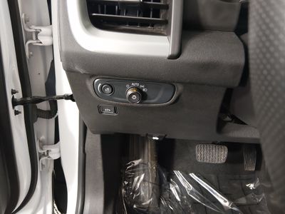 2024 GMC Terrain — photo 13 view
