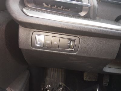 2025 Chevrolet Traverse - Photo 14
