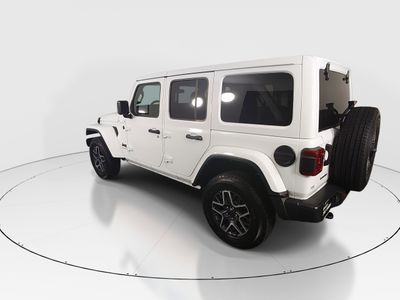 2025 Jeep Wrangler - Photo 5