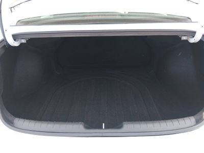 2024 Hyundai Elantra - Photo 11