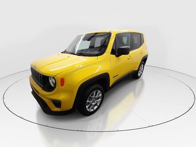 2023 Jeep Renegade - Photo 3