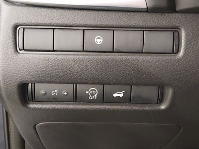 2025 Nissan Rogue - Photo 13