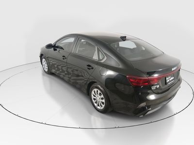 2023 Kia Forte - Photo 5