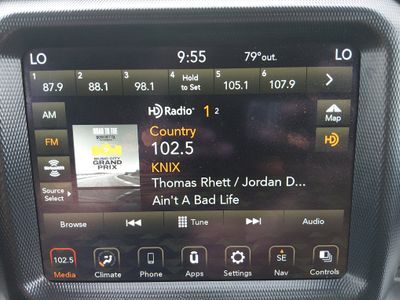 2022 Jeep Gladiator - Photo 17
