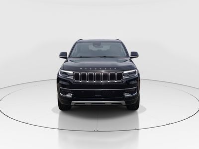 2024 Jeep Wagoneer - Photo 2
