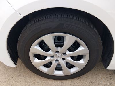 2025 Toyota Corolla - Photo 10