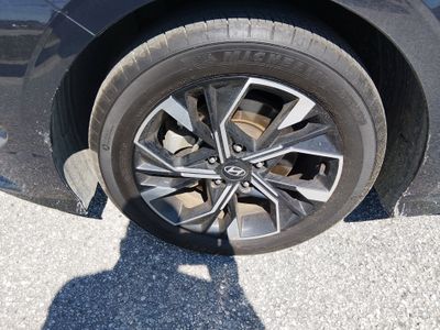 2025 Hyundai Sonata - Photo 10
