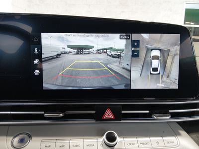 2024 Hyundai Elantra - Photo 22