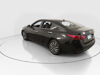 2025 Nissan Altima - Photo 5