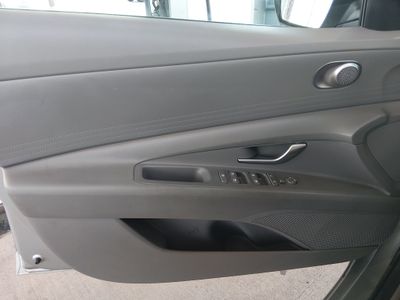 2023 Hyundai Elantra - Photo 21