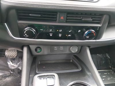 2024 Nissan Rogue - Photo 17