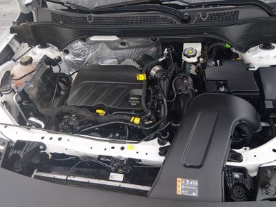 2025 Chevrolet Trax - Photo 9
