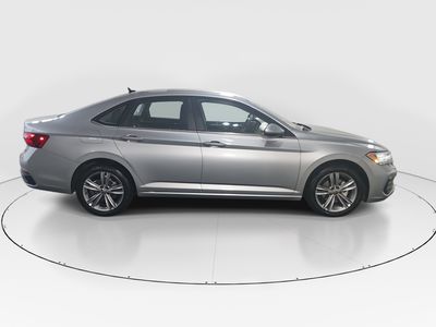 2024 Volkswagen Jetta — photo 8 view