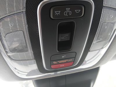 2025 Hyundai Elantra - Photo 16