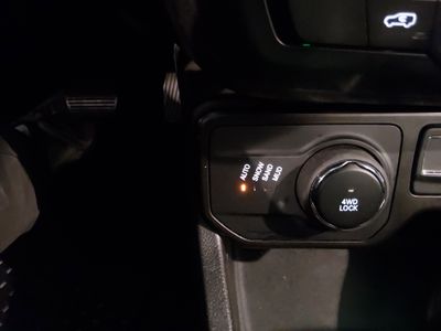2023 Jeep Renegade - Photo 18