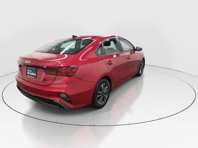 2024 Kia Forte — photo 7 view