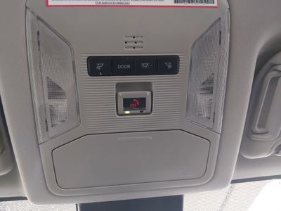2024 Toyota RAV4 - Photo 18
