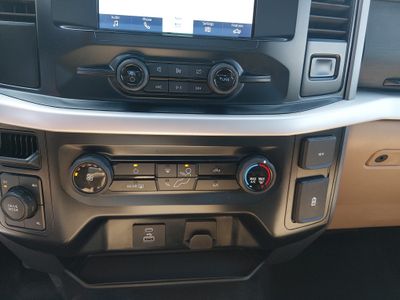 2023 Ford F-150 — photo 18 view