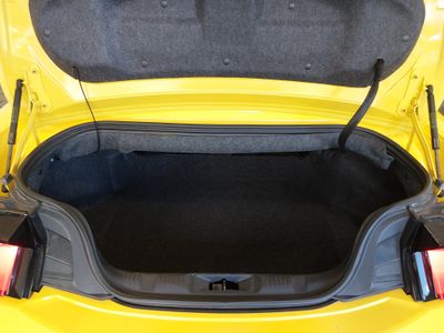 2024 Ford Mustang - Photo 11