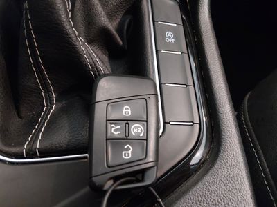 2024 Volkswagen Taos - Photo 15