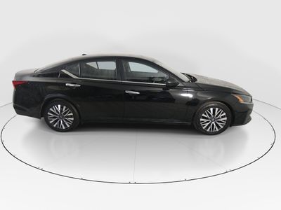 2024 Nissan Altima - Photo 8