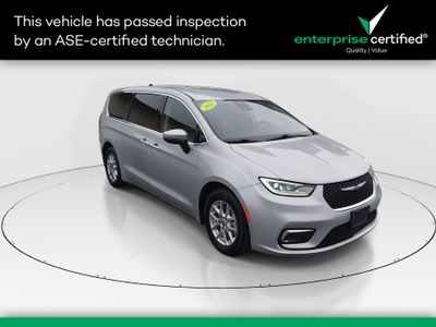 2023 Chrysler Pacifica - Photo 1