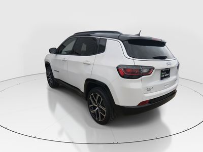 2025 Jeep Compass - Photo 5