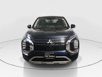 2024 Mitsubishi Outlander - Photo 2