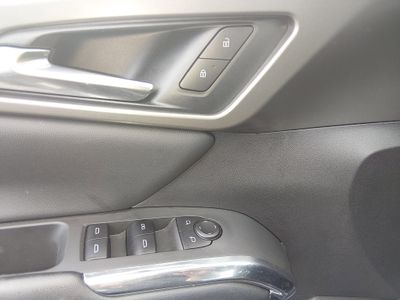 2025 Chevrolet Traverse - Photo 23