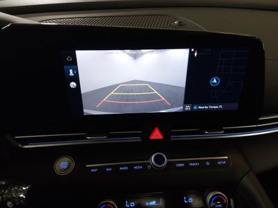 2024 Hyundai Elantra - Photo 16