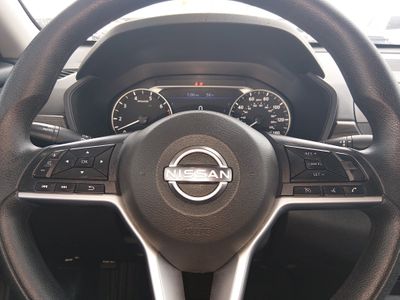 2025 Nissan Altima — photo 12 view