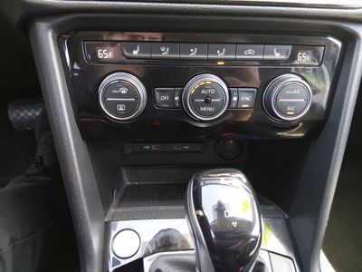2024 Volkswagen Taos - Photo 18
