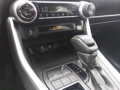 2024 Toyota RAV4 - Photo 20