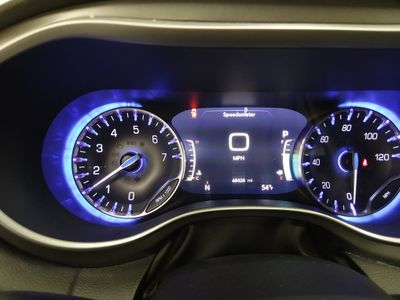 2022 Chrysler Pacifica — photo 14 view