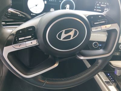 2024 Hyundai Elantra - Photo 12