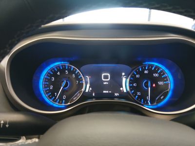 2023 Chrysler Pacifica — photo 14 view