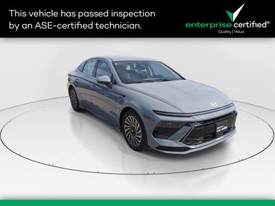 2025 Hyundai Sonata Hybrid SEL FWD — front three-quarter view