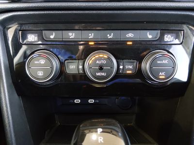 2024 Volkswagen Taos - Photo 17