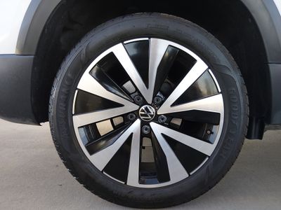 2024 Volkswagen Taos - Photo 10