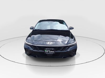 2024 Hyundai Elantra - Photo 2