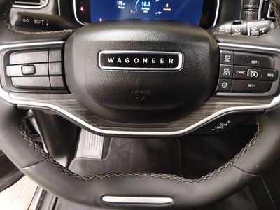 2024 Jeep Wagoneer - Photo 12