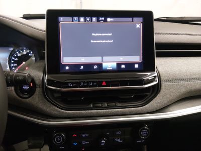 2024 Jeep Compass - Photo 13