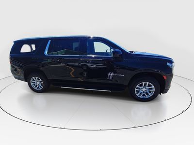 2024 Chevrolet Suburban — photo 8 view