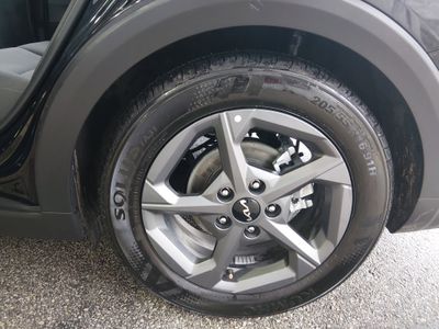 2025 Kia K4 - Photo 9