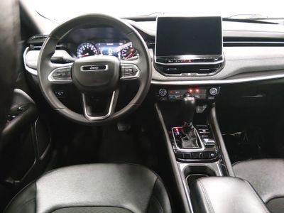 2024 Jeep Compass - Photo 12