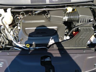 2024 Chrysler Pacifica — photo 9 view