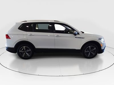 2024 Volkswagen Tiguan - Photo 8