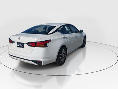 2025 Nissan Altima - Photo 7